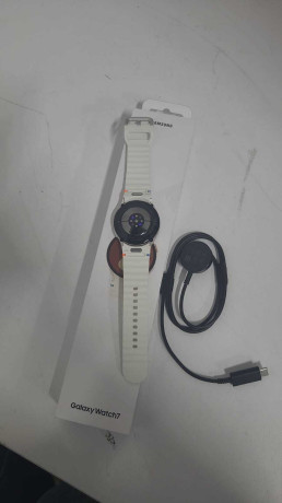 SAMSUNG WATCH7 40MM L300-NZEA TUR KREM AKI(OUTLET)