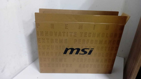 MSI NB VECTOR A18 HX A9WHG-094TR R9-9955HX(OUTLET)