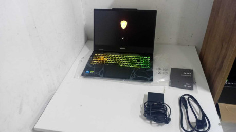 MSI CYBORG 15  B2RWFKG-208XTR I7 8GB 1TB S(OUTLET)