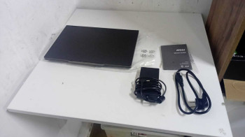 MSI CYBORG 15  B2RWFKG-208XTR I7 8GB 1TB S(OUTLET)