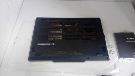 MSI CYBORG 15  B2RWFKG-208XTR I7 8GB 1TB S(OUTLET)